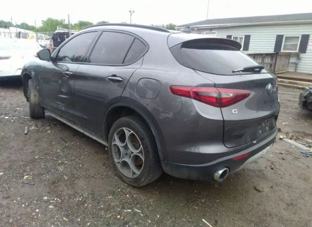 Photo 2 VIN: ZASFAKPN0J7B64725 - ALFA-ROMEO STELVIO 