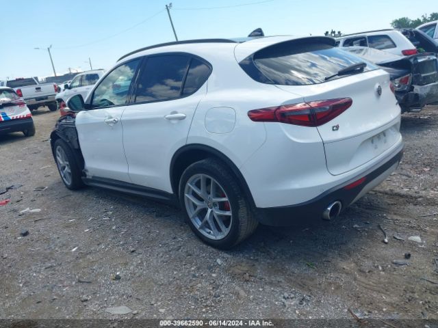 Photo 2 VIN: ZASFAKPN0J7B99586 - ALFA-ROMEO STELVIO 