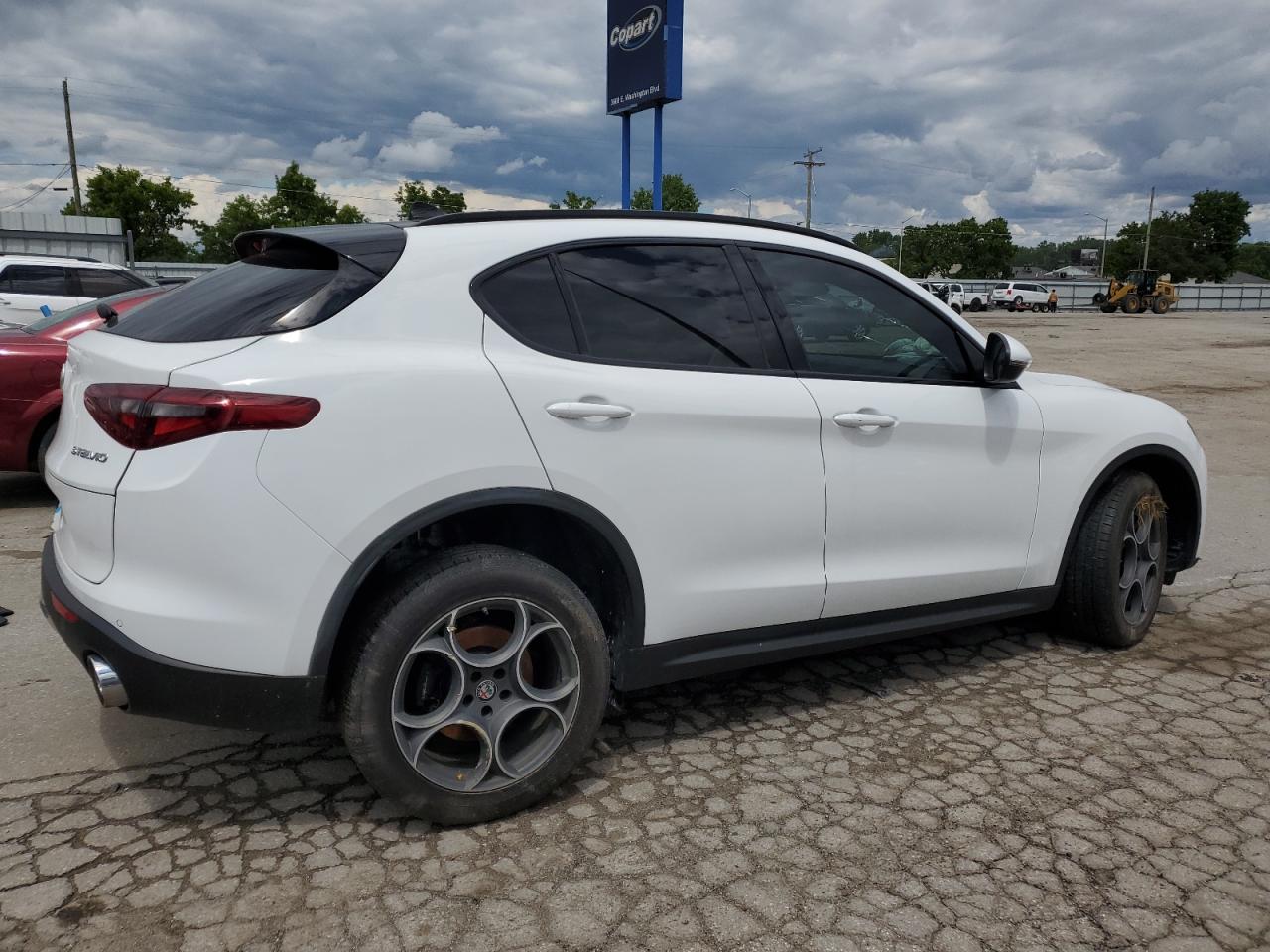 Photo 2 VIN: ZASFAKPN2J7B69540 - ALFA ROMEO STELVIO 