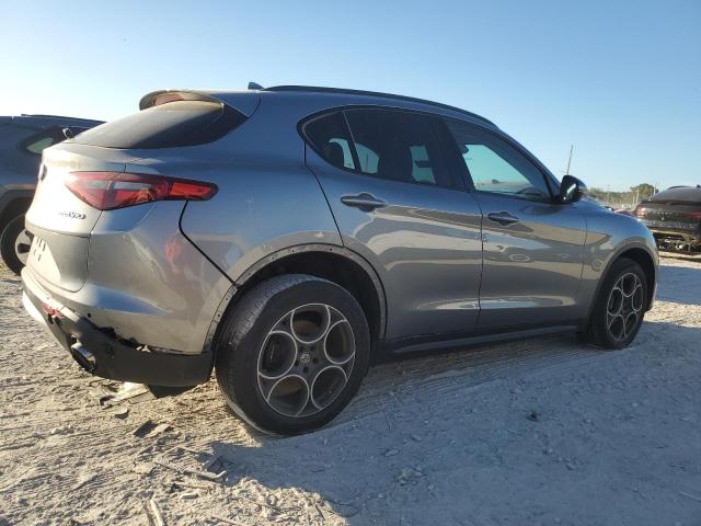 Photo 2 VIN: ZASFAKPN2J7B72793 - ALFA-ROMEO STELVIO SP 