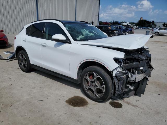 Photo 3 VIN: ZASFAKPN2J7C16078 - ALFA ROMEO STELVIO SP 