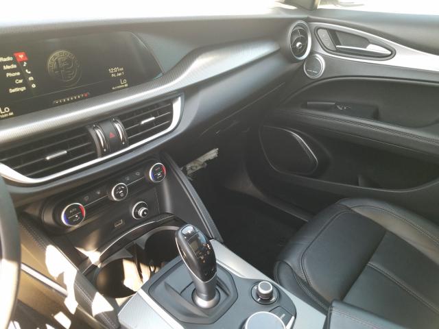 Photo 8 VIN: ZASFAKPN3J7B81678 - ALFA-ROMEO STELVIO 