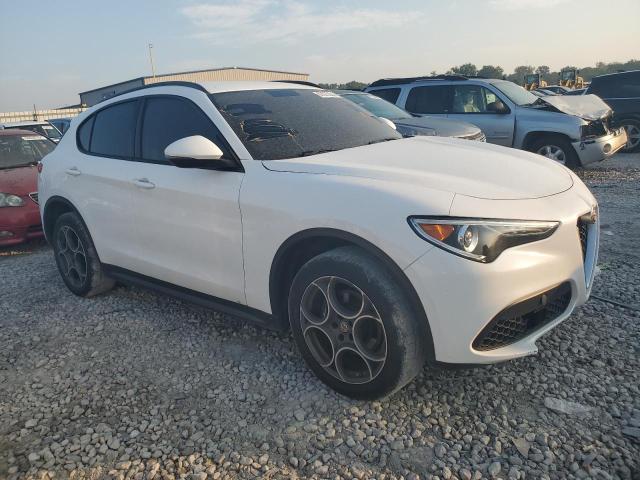 Photo 3 VIN: ZASFAKPN4J7B84329 - ALFA-ROMEO STELVIO SP 