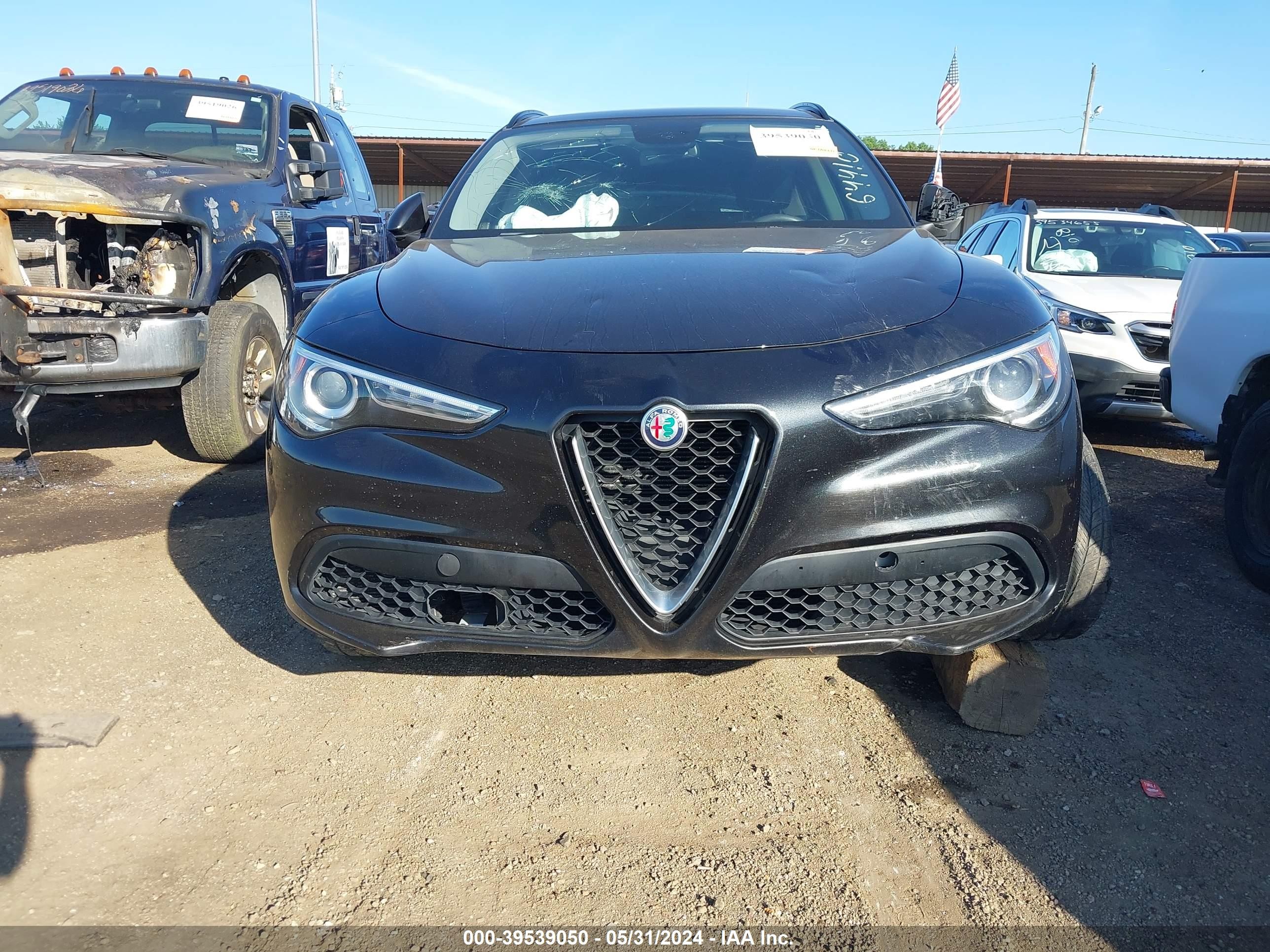 Photo 11 VIN: ZASFAKPN8J7B64410 - ALFA-ROMEO STELVIO 