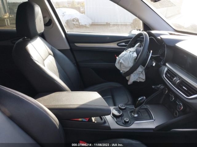 Photo 4 VIN: ZASFAKPN9J7B77649 - ALFA ROMEO STELVIO 