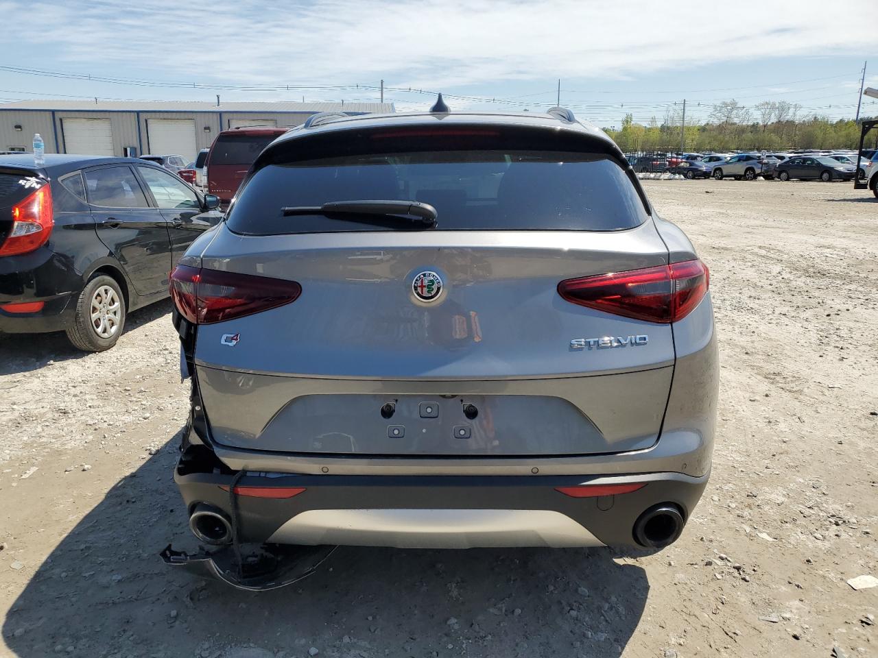 Photo 5 VIN: ZASFAKPNXJ7B87428 - ALFA ROMEO STELVIO 