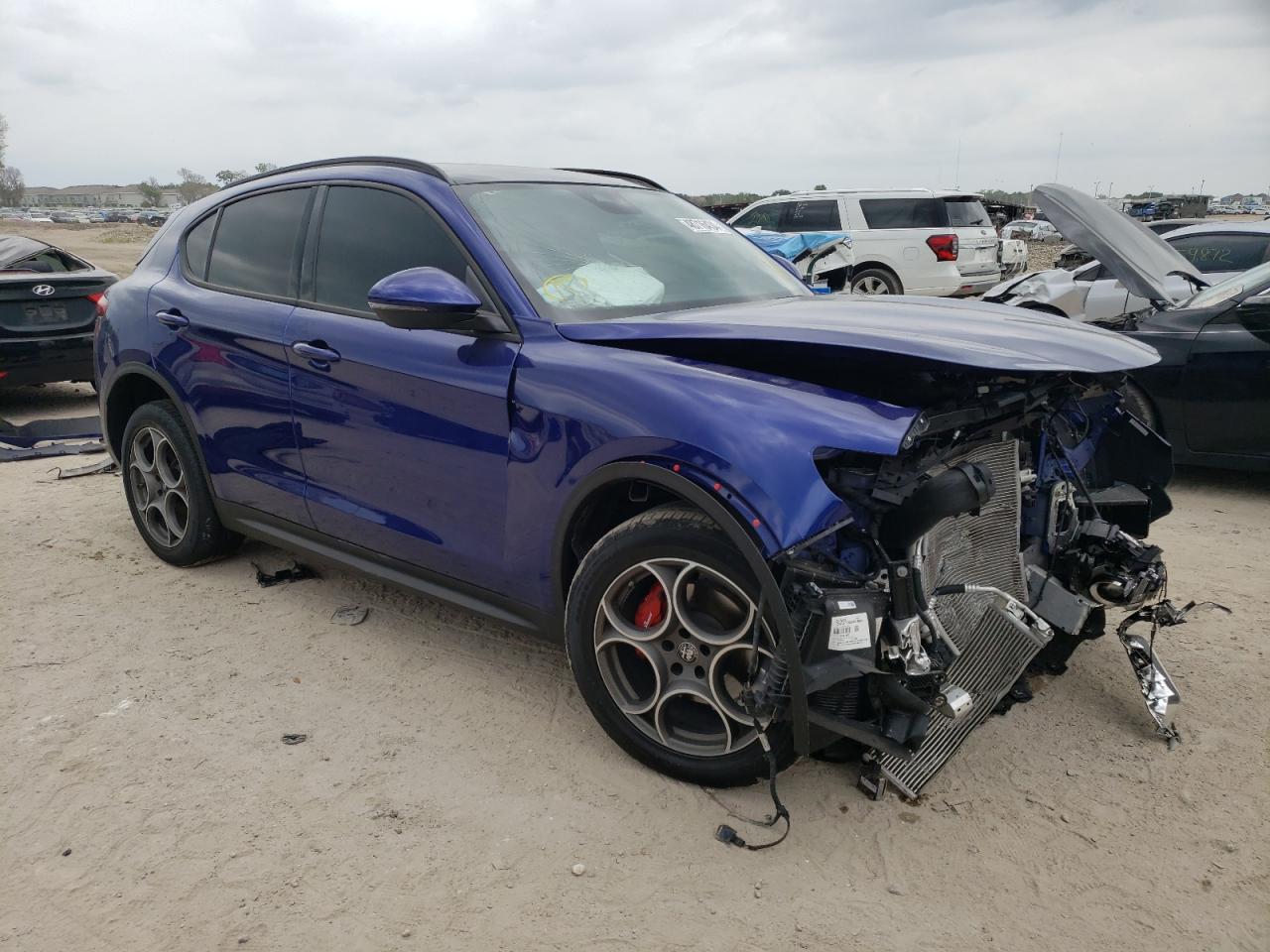 Photo 3 VIN: ZASPAJAN1P7D50273 - ALFA ROMEO STELVIO 