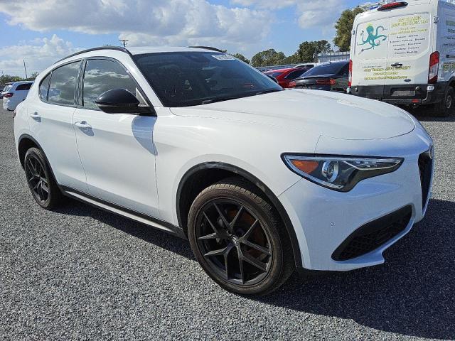 Photo 3 VIN: ZASPAJAN2M7D08836 - ALFA ROMEO STELVIO SP 