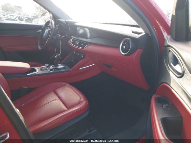 Photo 4 VIN: ZASPAJAN7M7D08671 - ALFA ROMEO STELVIO 