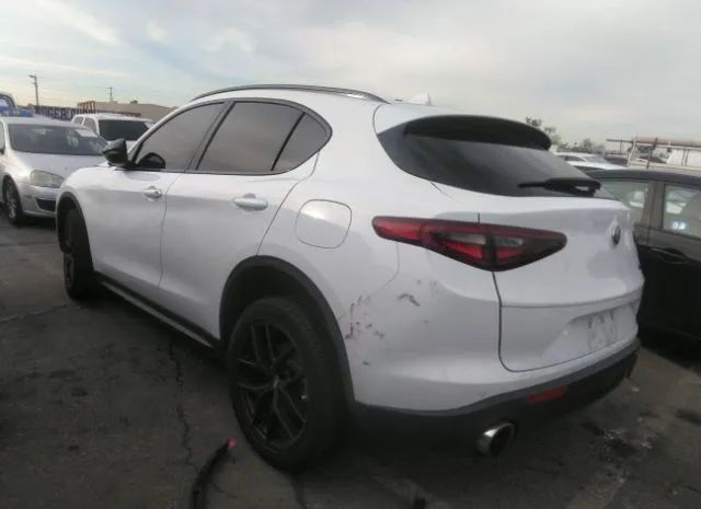 Photo 2 VIN: ZASPAJAN9M7D09031 - ALFA-ROMEO STELVIO 