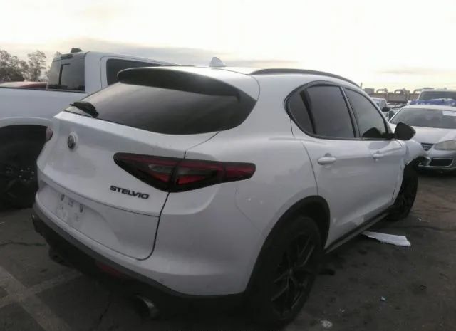 Photo 3 VIN: ZASPAJAN9M7D09031 - ALFA-ROMEO STELVIO 