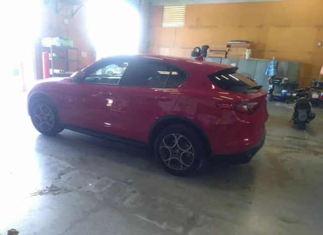 Photo 2 VIN: ZASPAJAN9P7D57472 - ALFA-ROMEO STELVIO 