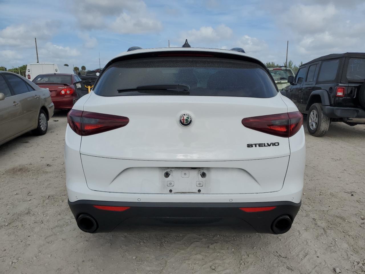 Photo 5 VIN: ZASPAJANXL7C94277 - ALFA-ROMEO STELVIO 