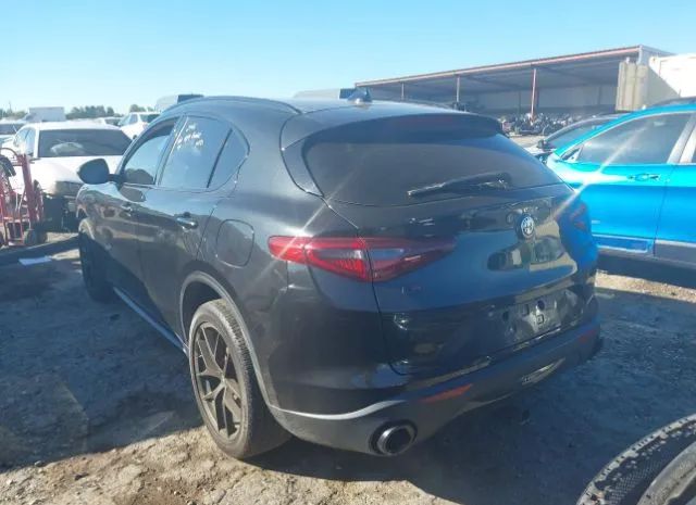 Photo 2 VIN: ZASPAKAN5K7C52040 - ALFA ROMEO STELVIO 