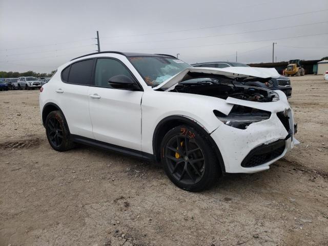 Photo 0 VIN: ZASPAKAN5K7C57383 - ALFA ROMEO STELVIO 