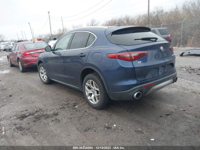 Photo 2 VIN: ZASPAKAN7M7D17800 - ALFA ROMEO STELVIO 