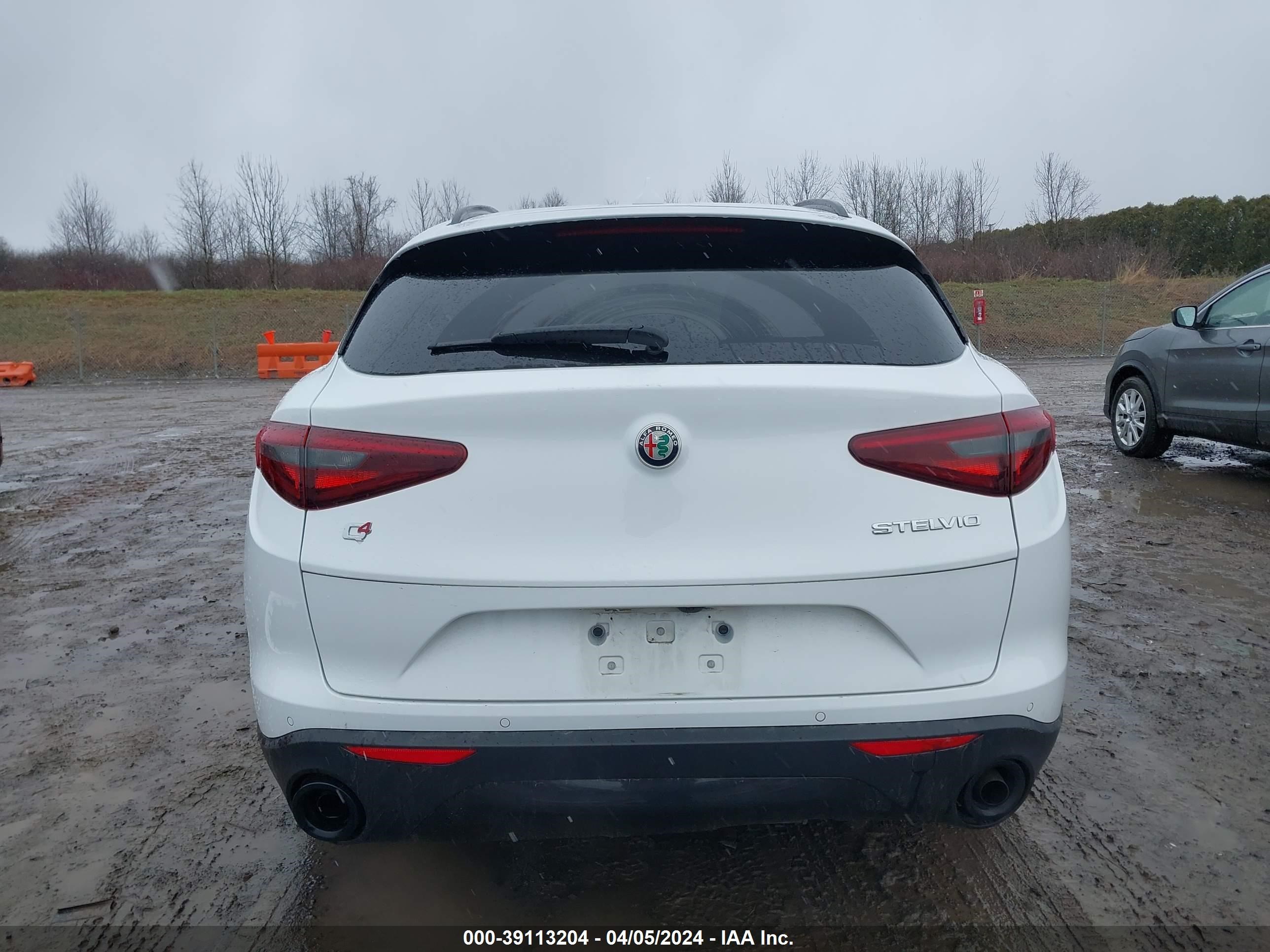 Photo 16 VIN: ZASPAKAN9N7D28217 - ALFA ROMEO STELVIO 