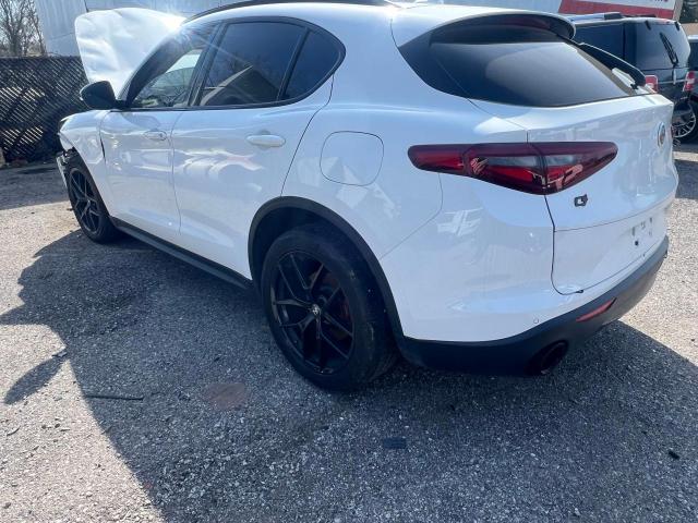 Photo 3 VIN: ZASPAKANXK7C41857 - ALFA ROMEO STELVIO 