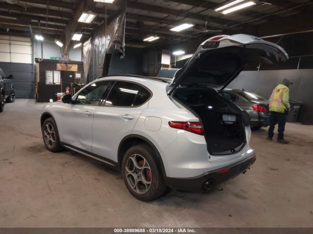 Photo 2 VIN: ZASPAKANXN7D32504 - ALFA-ROMEO STELVIO 