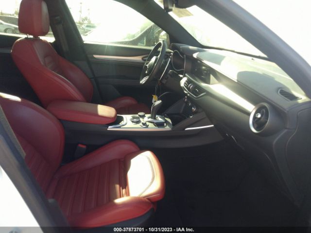 Photo 4 VIN: ZASPAKBN0N7D38780 - ALFA-ROMEO STELVIO 