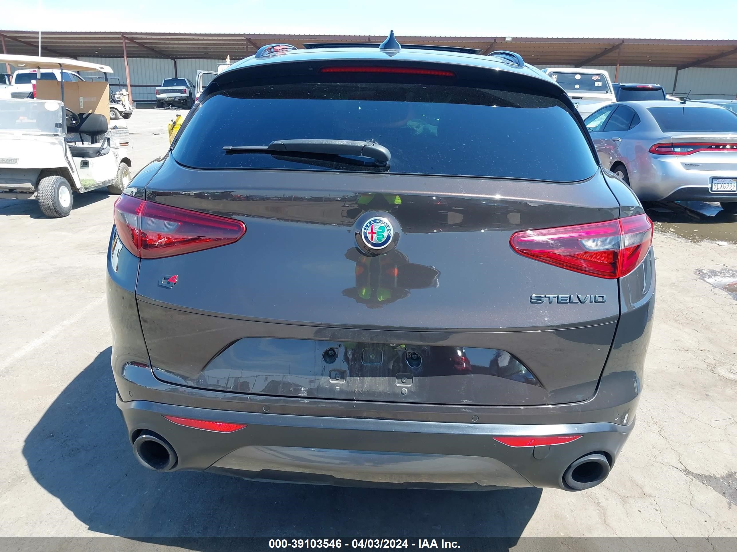 Photo 14 VIN: ZASPAKBN1K7C51403 - ALFA-ROMEO STELVIO 