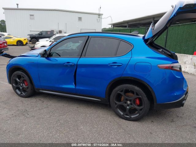 Photo 2 VIN: ZASPAKBN1R7D77237 - ALFA-ROMEO STELVIO 