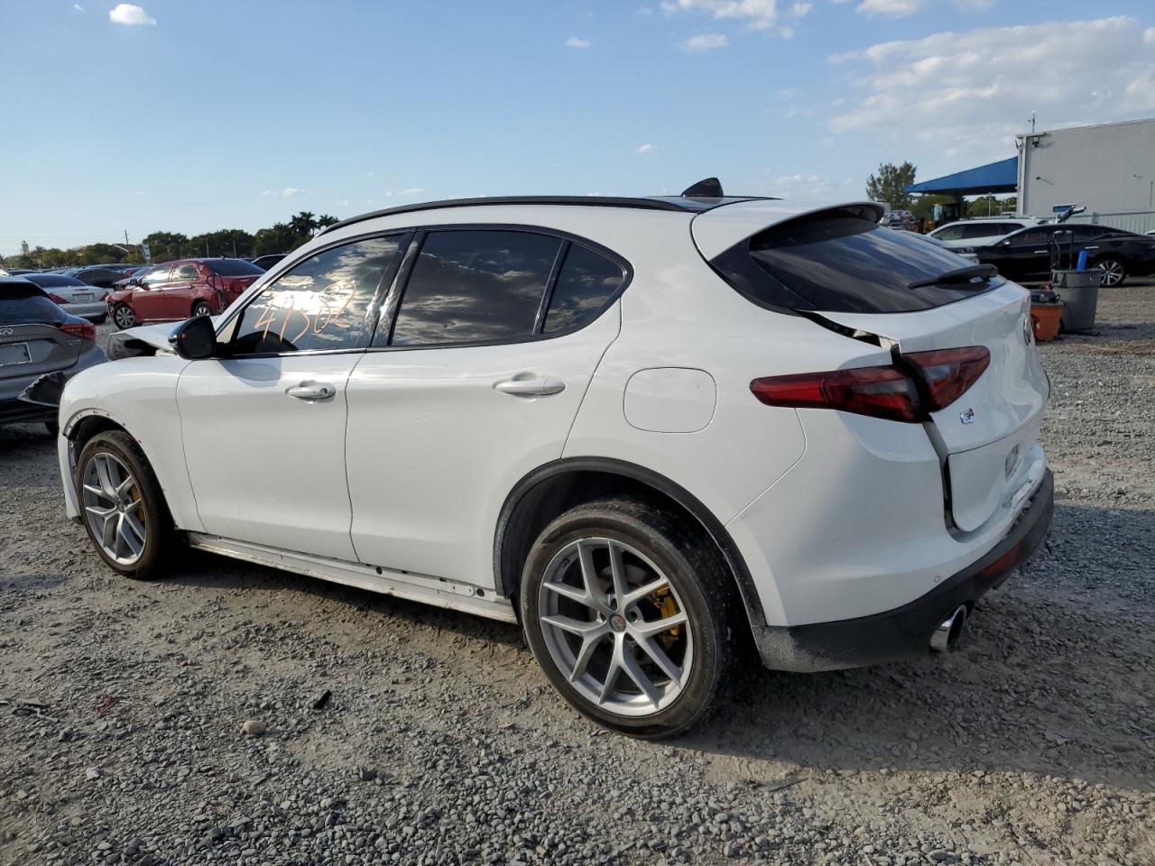 Photo 1 VIN: ZASPAKBN4K7C50293 - ALFA ROMEO STELVIO TI 