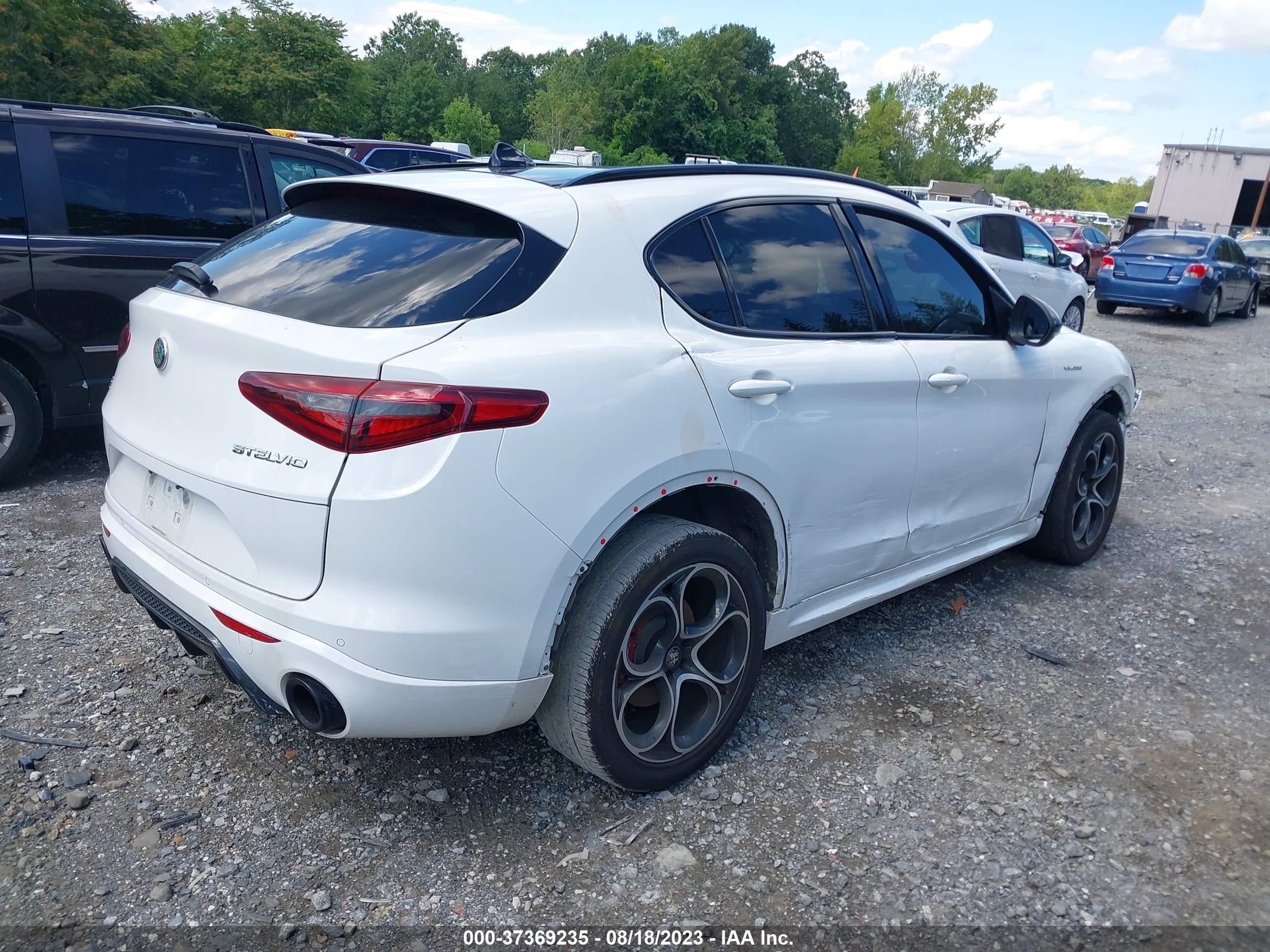 Photo 3 VIN: ZASPAKBN4N7D27829 - ALFA-ROMEO STELVIO 