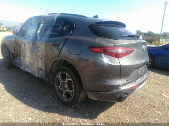 Photo 2 VIN: ZASPAKBN4P7D49798 - ALFA ROMEO STELVIO 