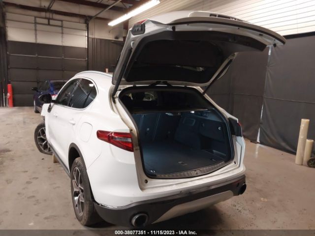 Photo 2 VIN: ZASPAKBN5K7C50061 - ALFA-ROMEO STELVIO 