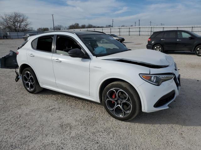 Photo 3 VIN: ZASPAKBN5N7D30755 - ALFA-ROMEO STELVIO TI 