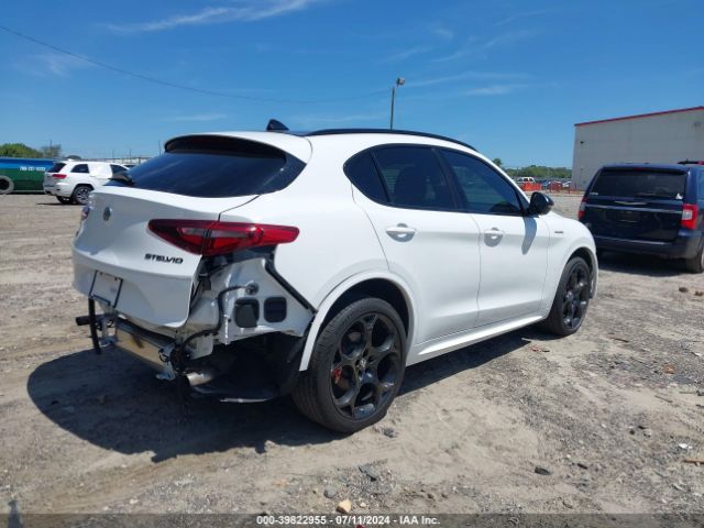 Photo 3 VIN: ZASPAKBN5N7D38886 - ALFA ROMEO STELVIO 