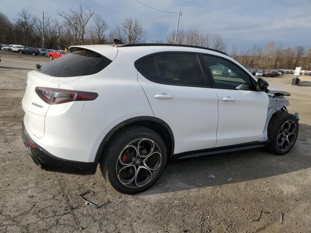 Photo 2 VIN: ZASPAKBN5R7D72610 - ALFA ROMEO STELVIO TI 