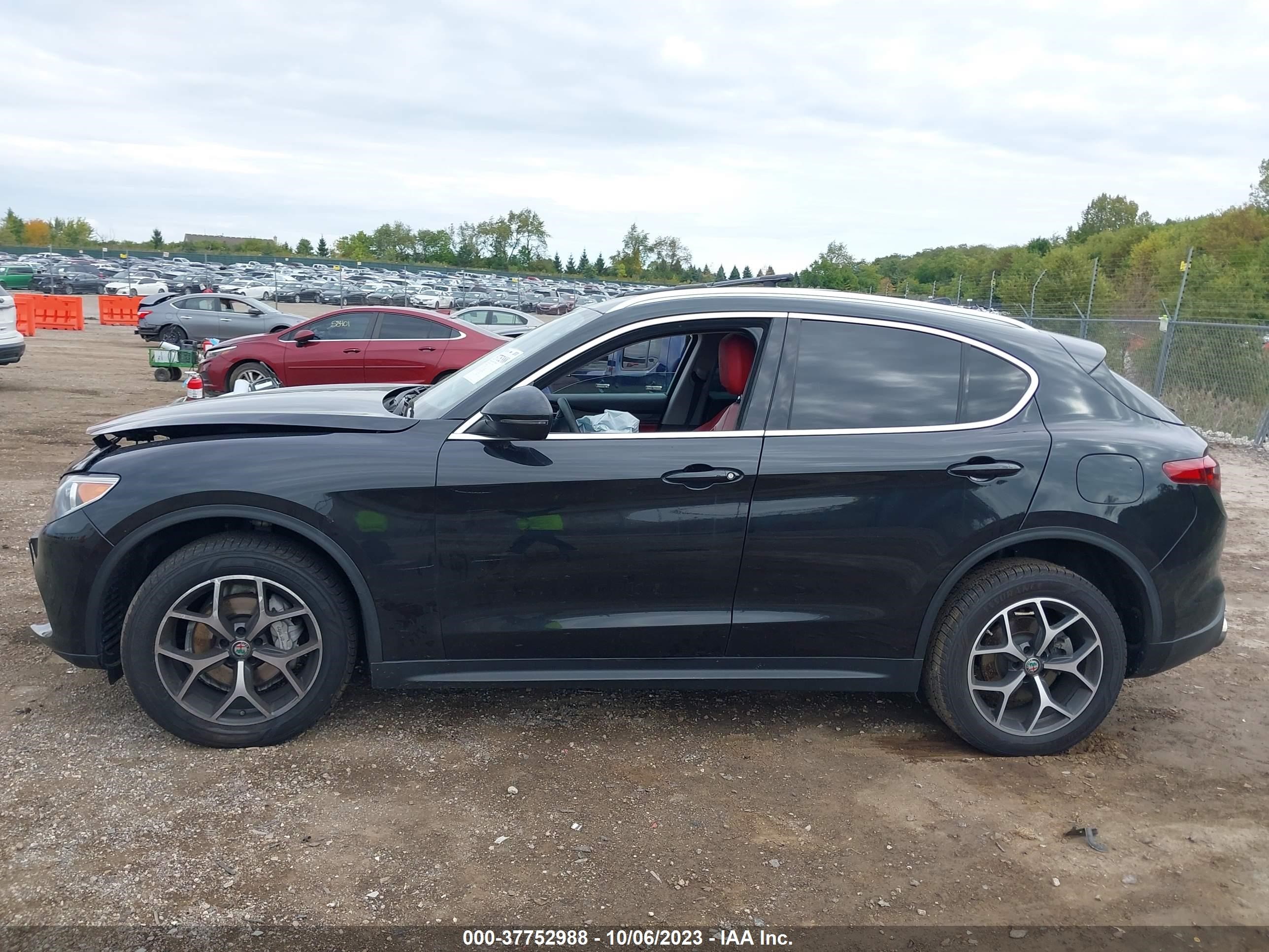 Photo 13 VIN: ZASPAKBN7K7C51633 - ALFA-ROMEO STELVIO 