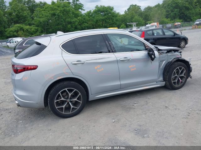 Photo 3 VIN: ZASPAKBN7L7C96640 - ALFA-ROMEO STELVIO 