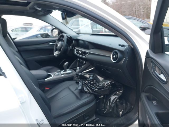 Photo 4 VIN: ZASPAKBN7M7C99037 - ALFA-ROMEO STELVIO 