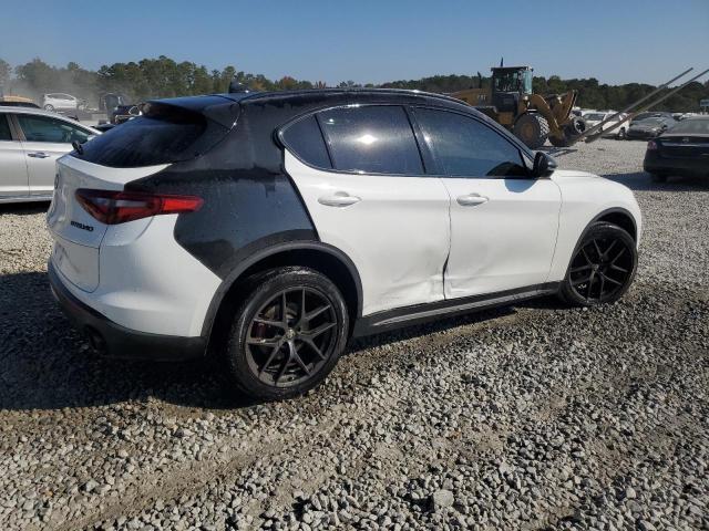 Photo 2 VIN: ZASPAKBN9K7C50404 - ALFA ROMEO STELVIO TI 