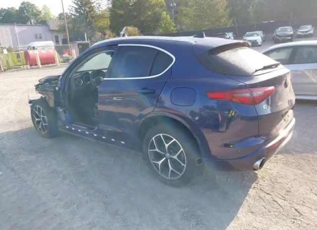 Photo 2 VIN: ZASPAKBN9L7C89818 - ALFA ROMEO STELVIO 