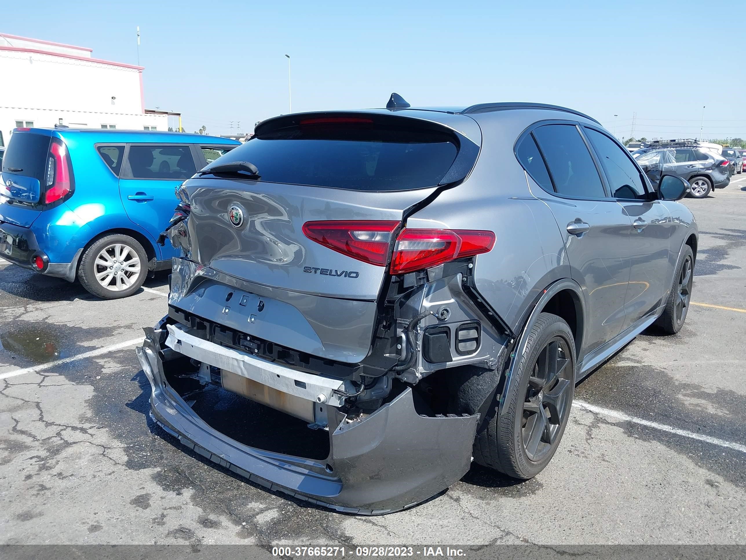 Photo 3 VIN: ZASPAKBN9M7C98892 - ALFA-ROMEO STELVIO 