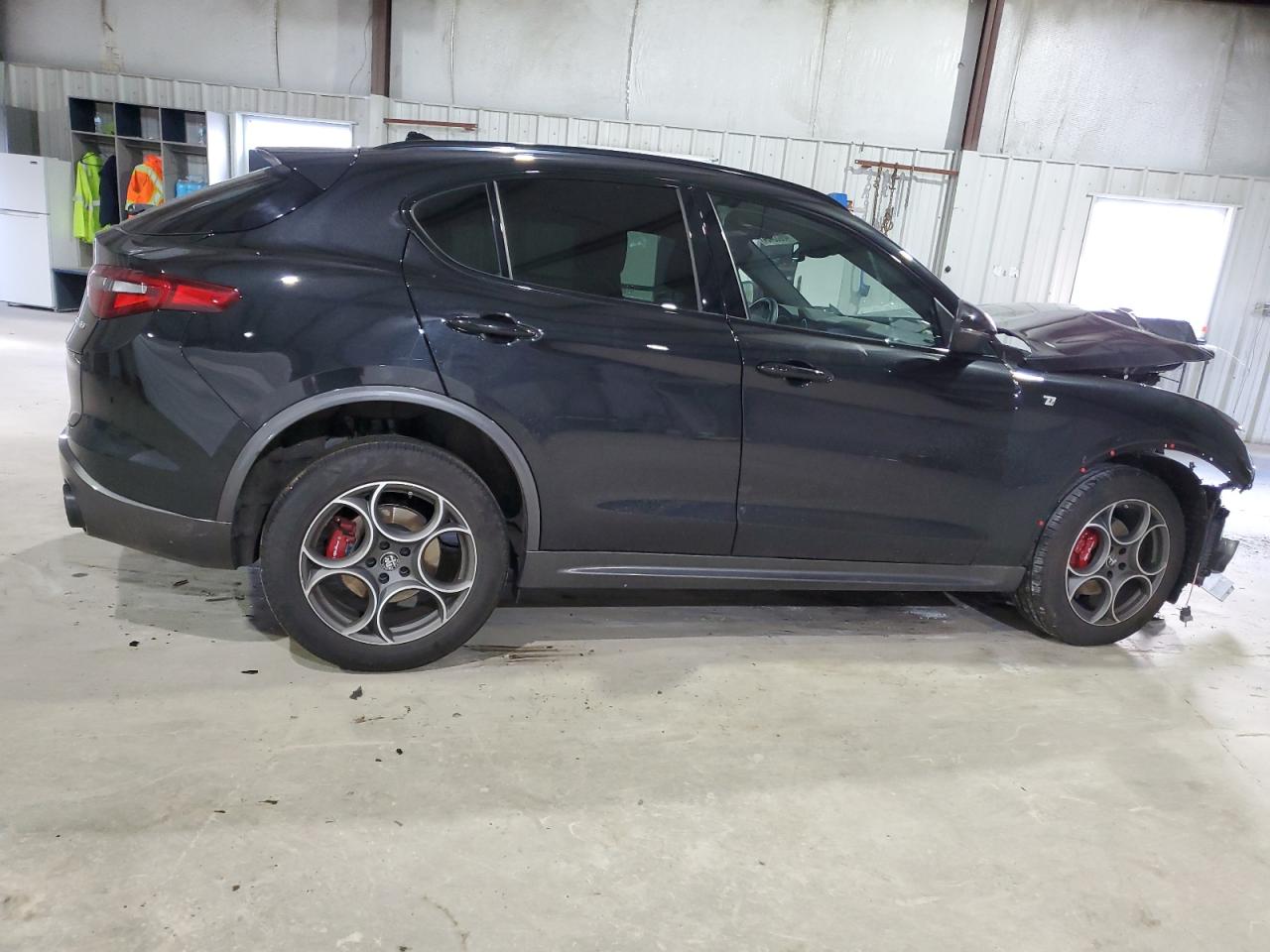 Photo 3 VIN: ZASPAKBNXN7D46885 - ALFA ROMEO STELVIO 