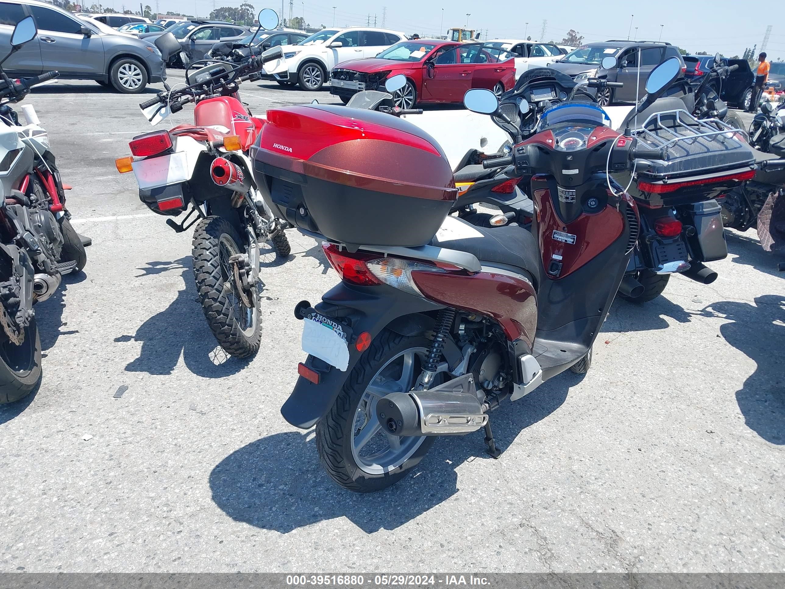 Photo 3 VIN: ZDCKF1018AF003208 - HONDA NULL 