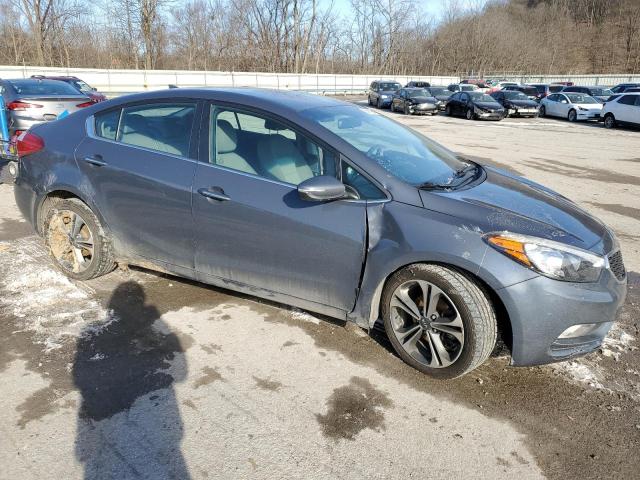 Photo 3 VIN: ZDM1TBBS77B005897 - KIA FORTE 