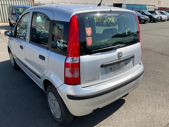 Photo 24 VIN: ZFA16900001167862 - FIAT PANDA HATCHBACK 