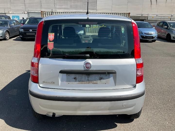 Photo 29 VIN: ZFA16900001167862 - FIAT PANDA HATCHBACK 