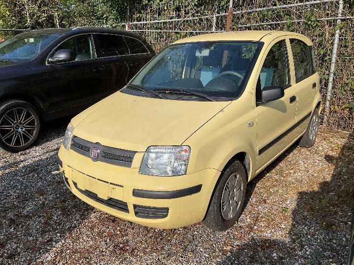 Photo 1 VIN: ZFA16900001175995 - FIAT PANDA HATCHBACK 