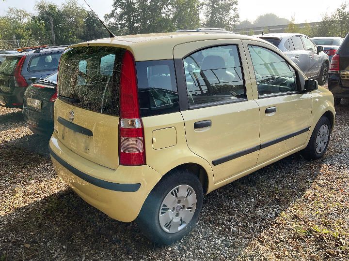 Photo 2 VIN: ZFA16900001175995 - FIAT PANDA HATCHBACK 