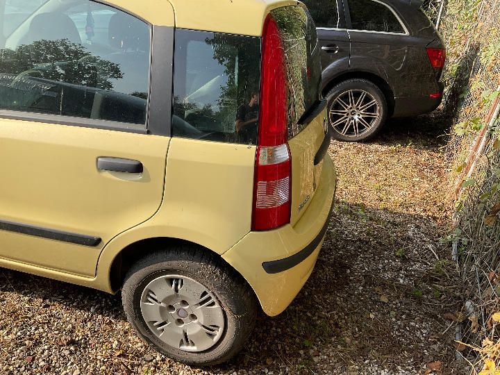 Photo 23 VIN: ZFA16900001175995 - FIAT PANDA HATCHBACK 