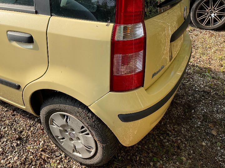 Photo 24 VIN: ZFA16900001175995 - FIAT PANDA HATCHBACK 