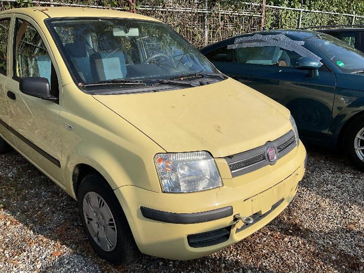 Photo 30 VIN: ZFA16900001175995 - FIAT PANDA HATCHBACK 