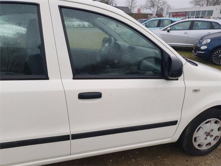 Photo 25 VIN: ZFA16900001943340 - FIAT PANDA 